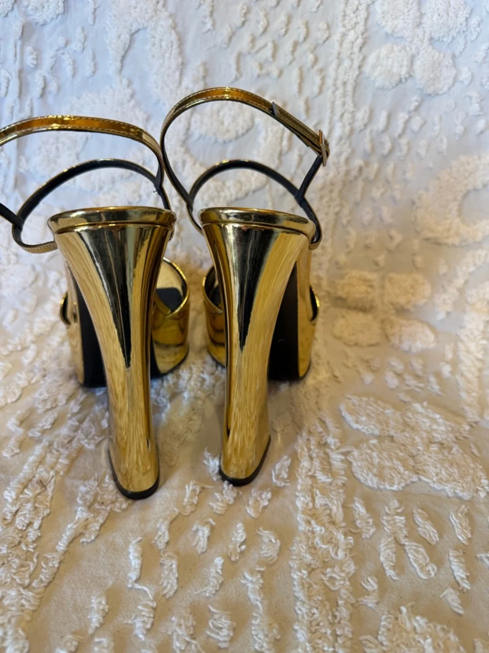 Giuseppe Zanotti Gold Mirror-Platform Open-Toe Sandals #598